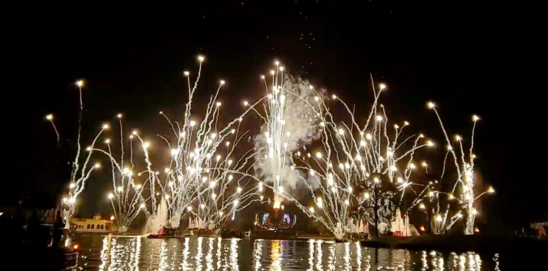 F518AA44-AA6B-49A7-A61A-7753411EB377